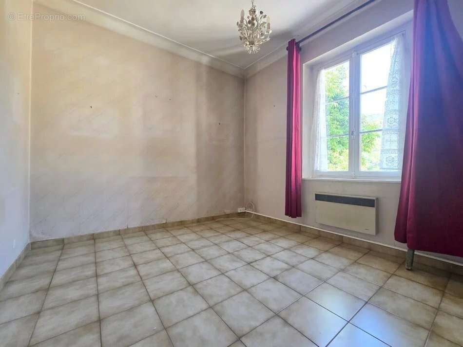 Maison à TOURRETTE-LEVENS
