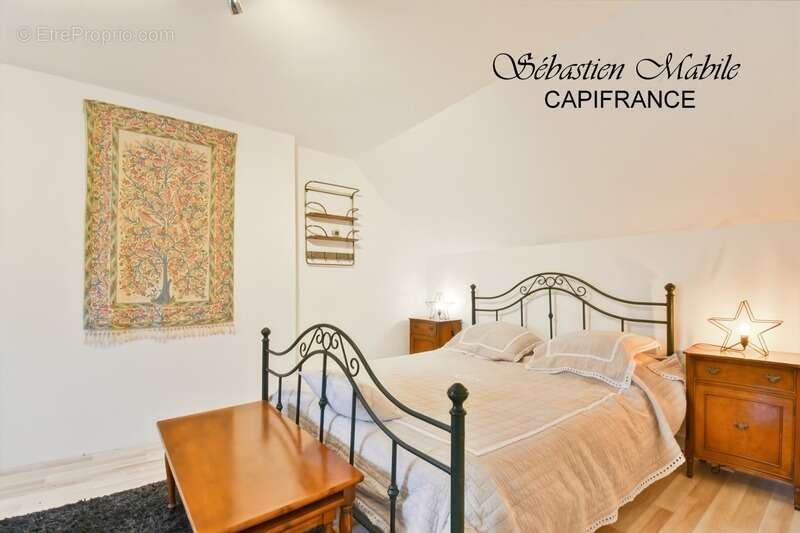 Maison à SAINT-AUBIN-DE-TERREGATTE