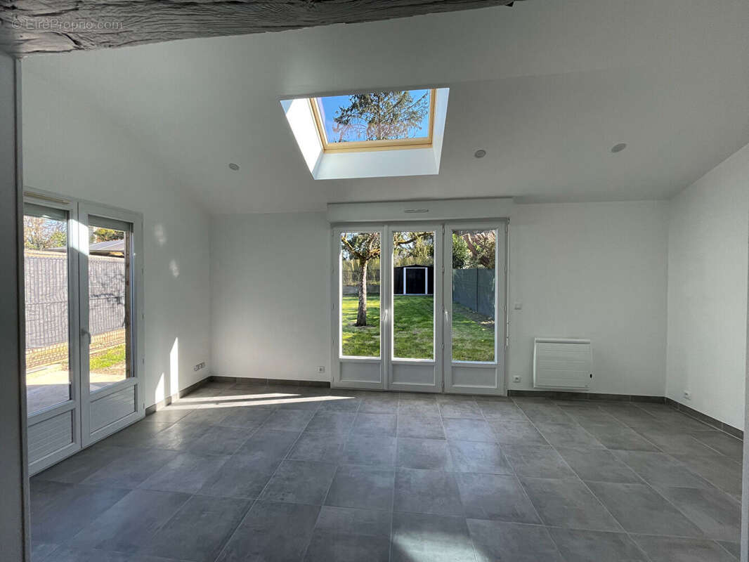 Maison à MONTEREAU-FAULT-YONNE