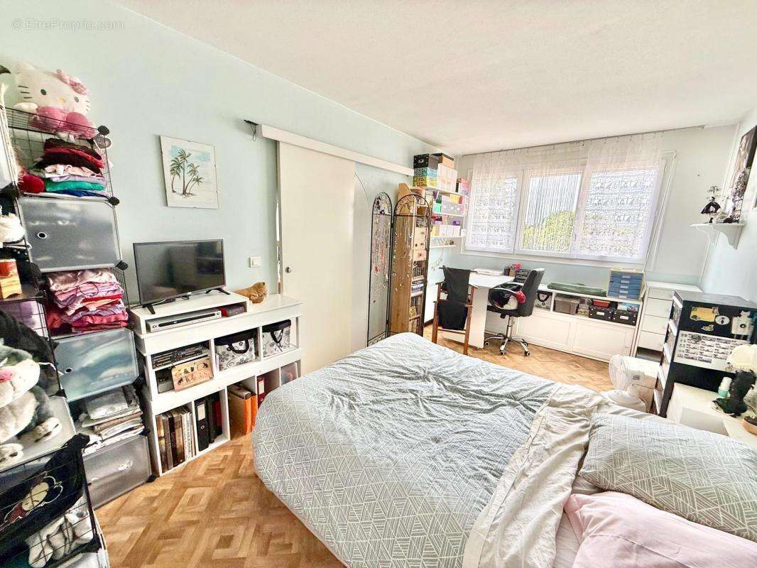 Appartement à SAVIGNY-LE-TEMPLE