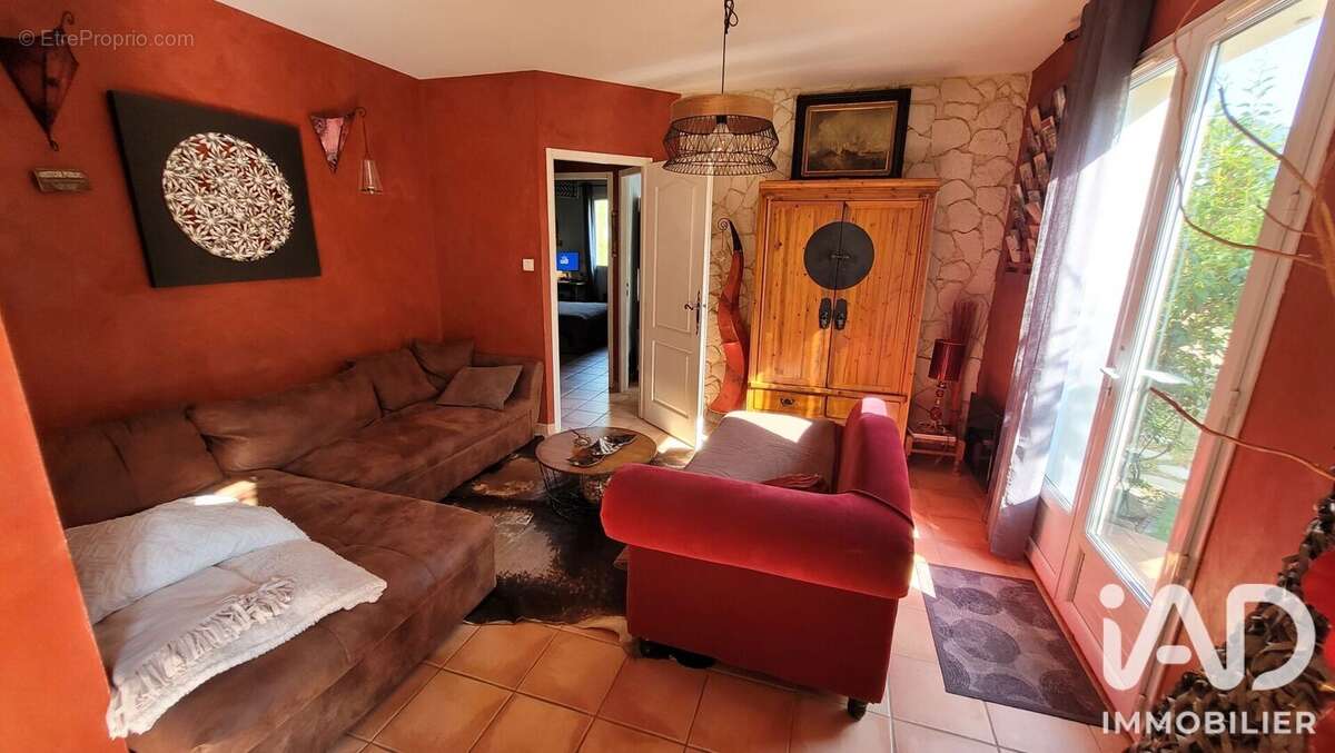 Maison 122 m² à Maubec  - photo 8