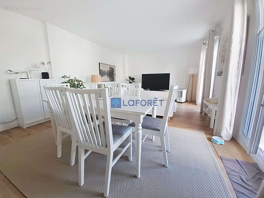 Appartement à SERRIS