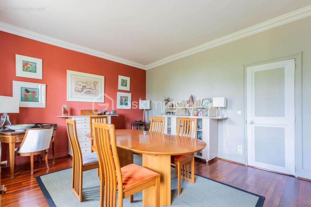 Maison familiale de 162 m² avec véranda et grand jardin – Quartier résidentiel recherché - photo 5
