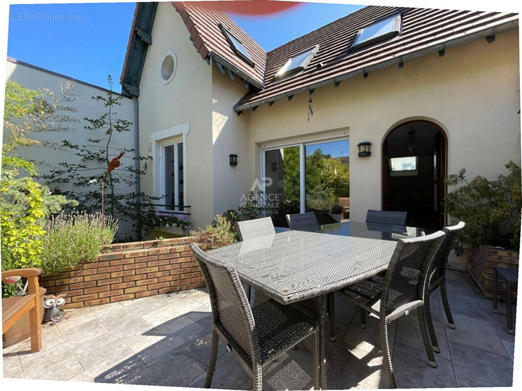 Maison à VELIZY-VILLACOUBLAY
