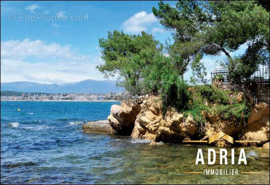 Appartement à VALLAURIS