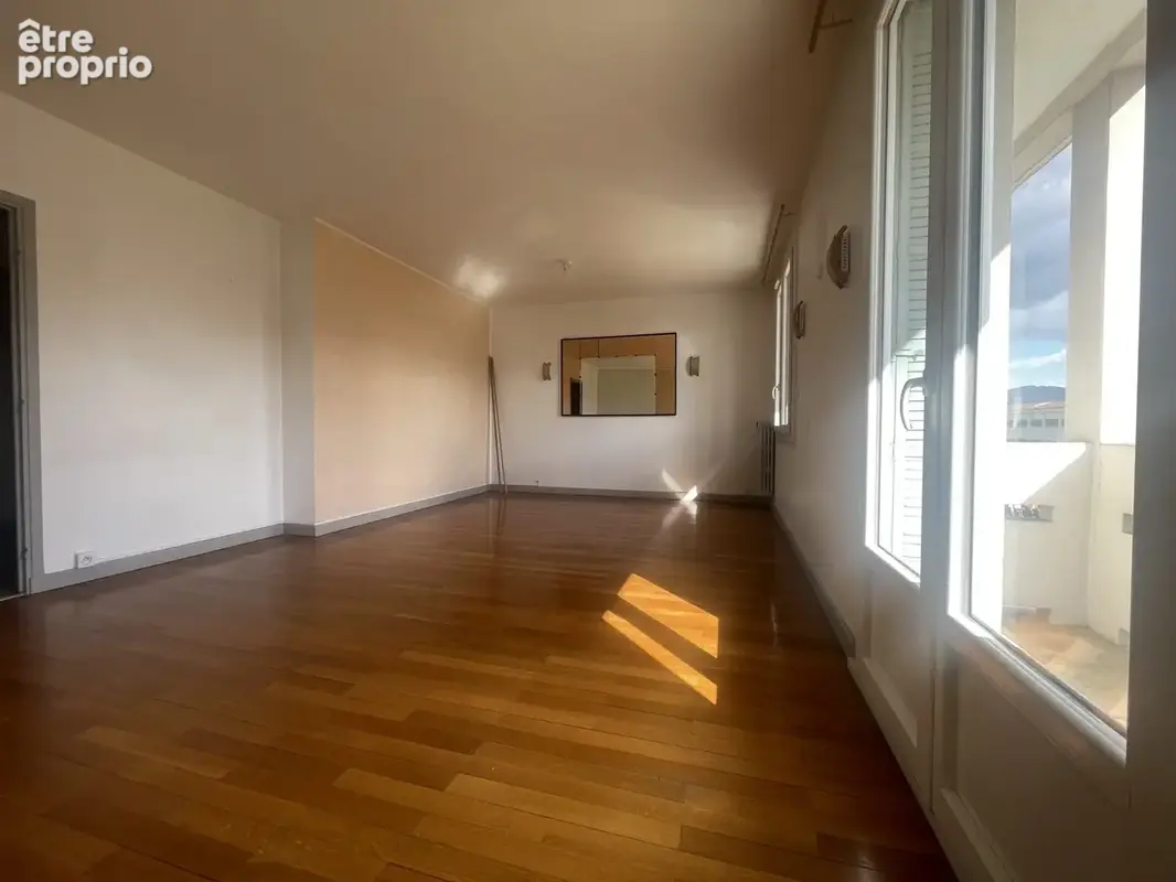 Appartement à ROMANS-SUR-ISERE