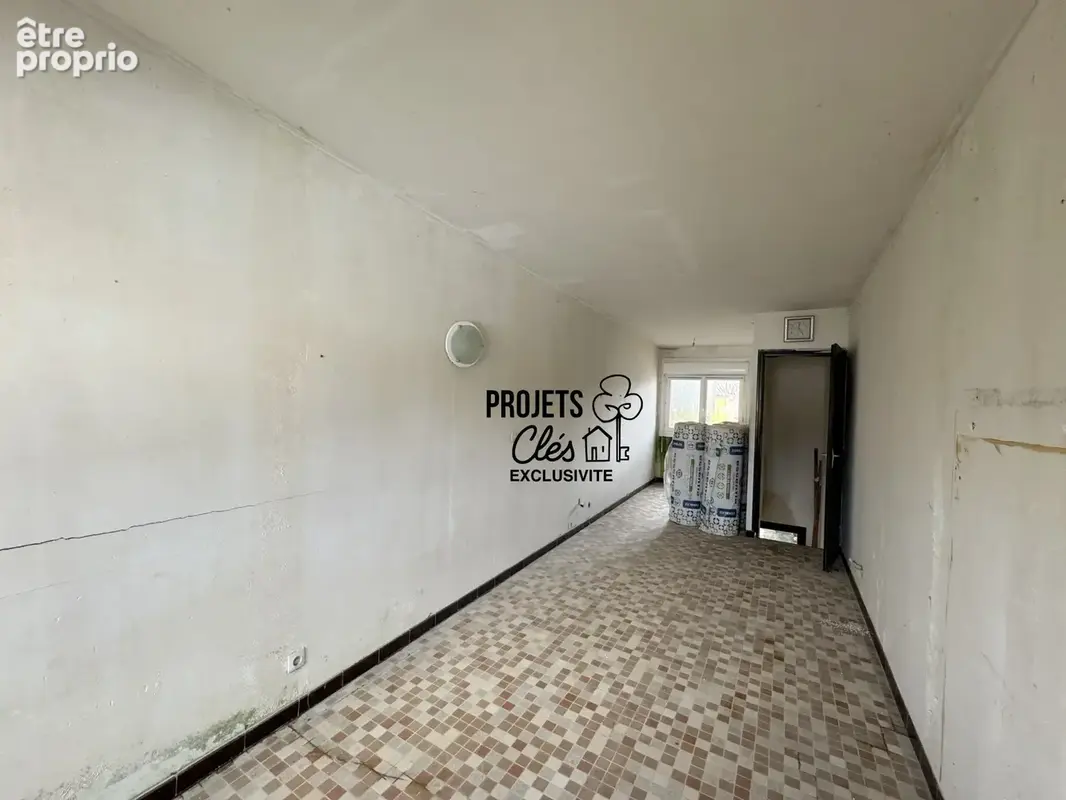 Maison atypique de centre-bourg avec dépendance - photo 10