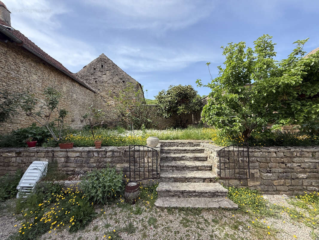 Maison à SEMUR-EN-AUXOIS