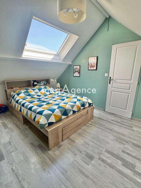Pavillon individuel, 8 pièces, 180 m2 - photo 14