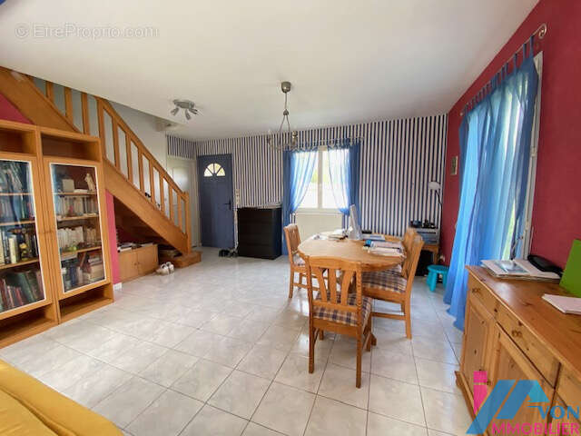 Maison à ECUELLES