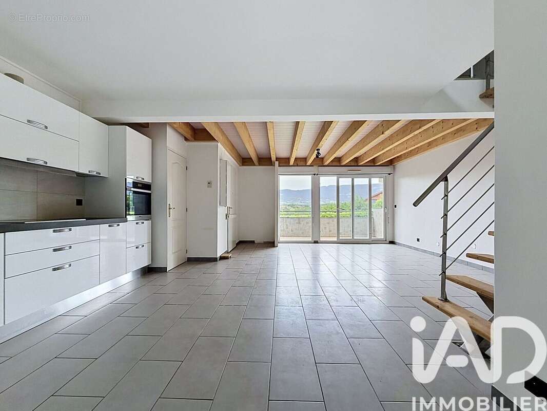 Photo 4 - Appartement à VIRY