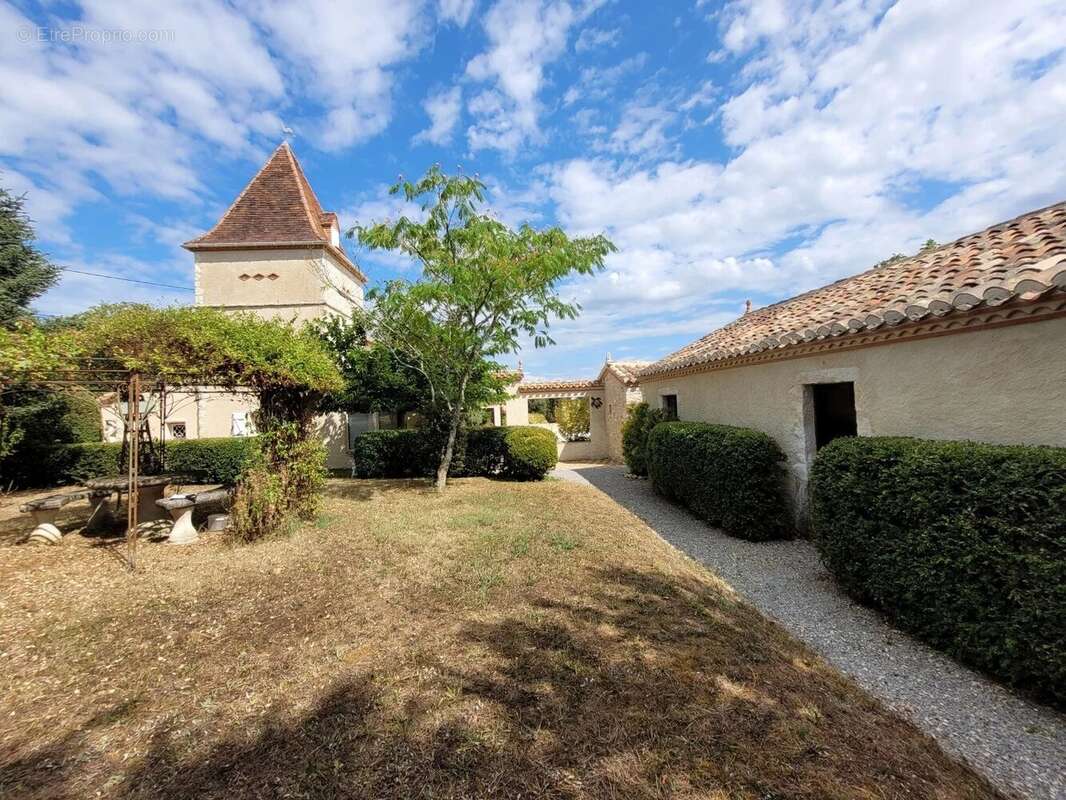 Maison à LABASTIDE-MARNHAC