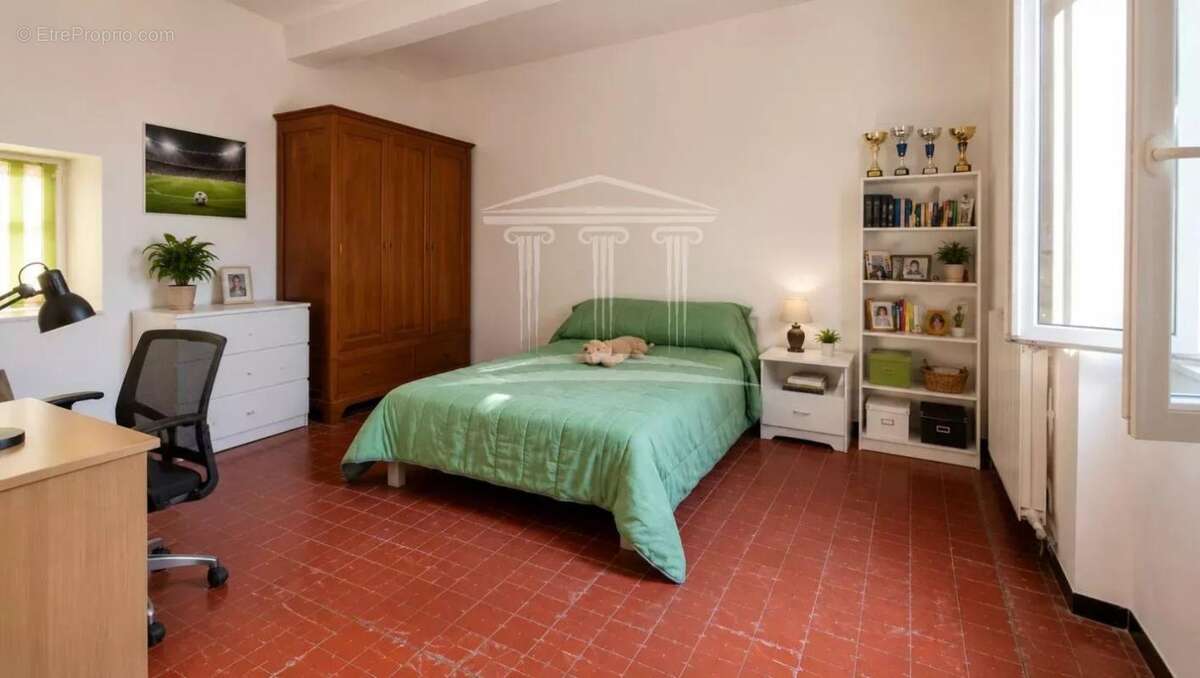 Maison à SORGUES