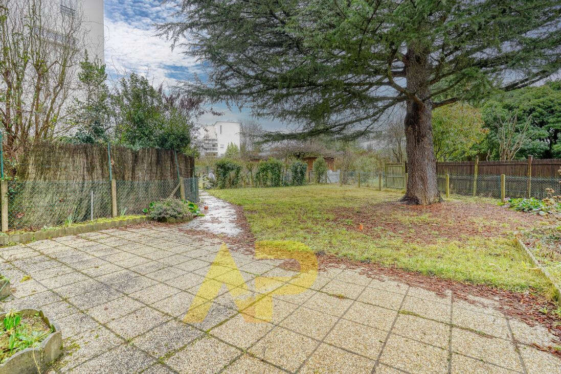 Maison à LE PLESSIS-ROBINSON