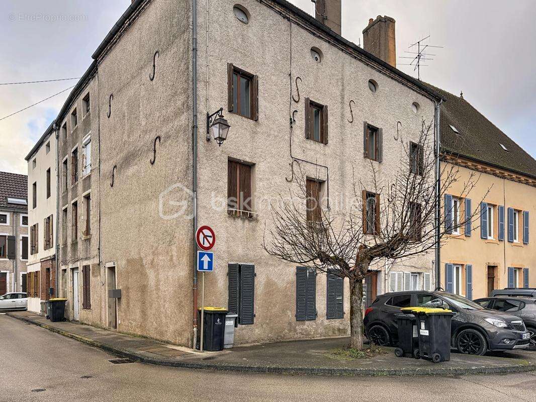 Appartement à SAINT-JEAN-DE-LOSNE