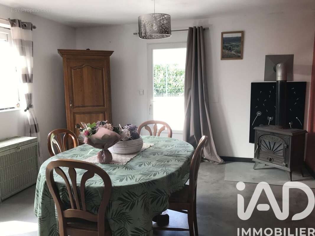 Maison 131 m² à Gevingey  - photo 6