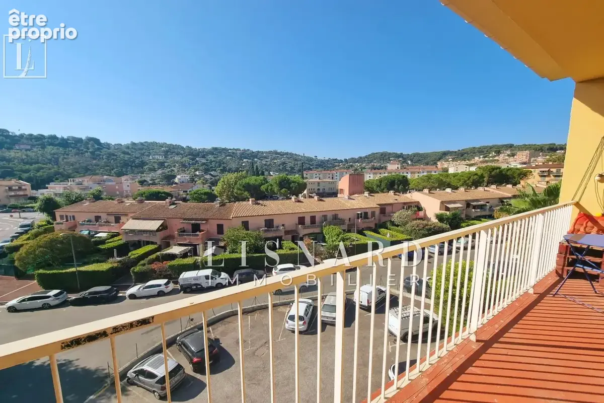 Appartement à VALLAURIS