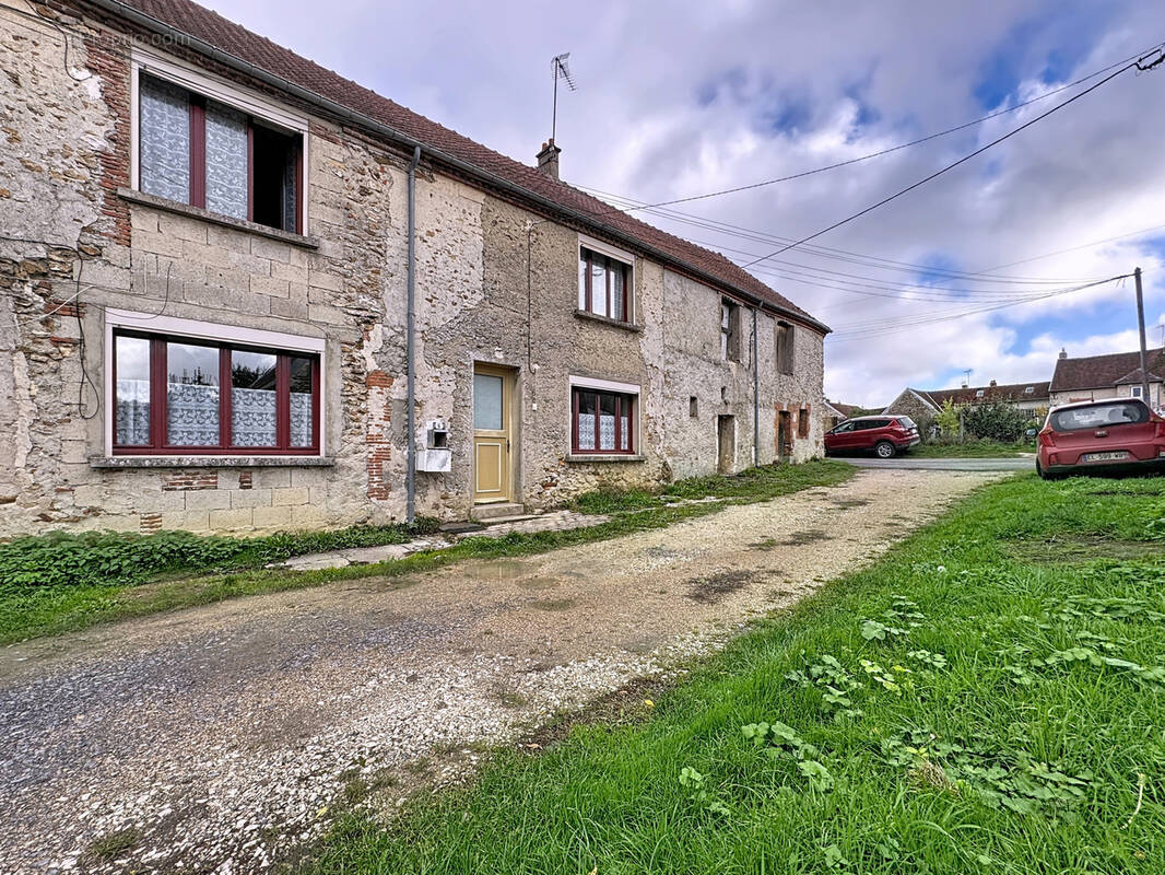 Maison à MONTMIRAIL