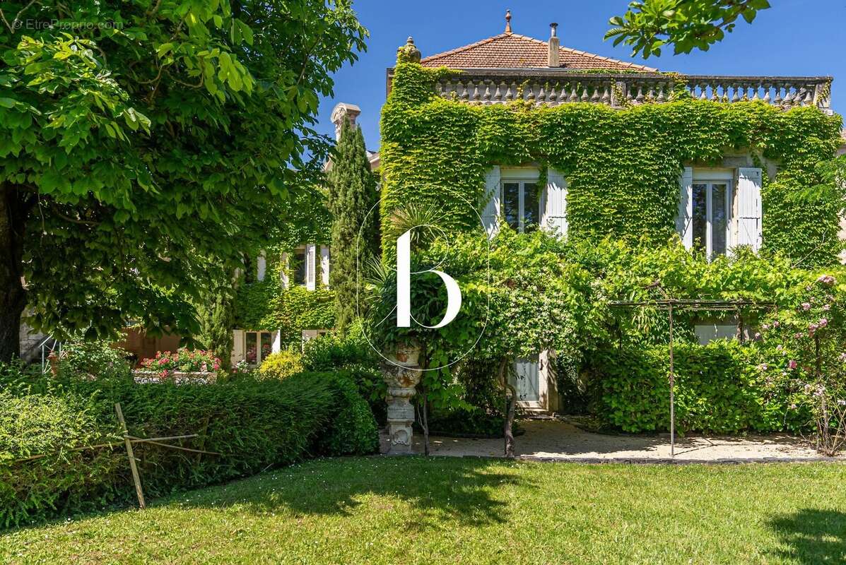 Maison à UZES