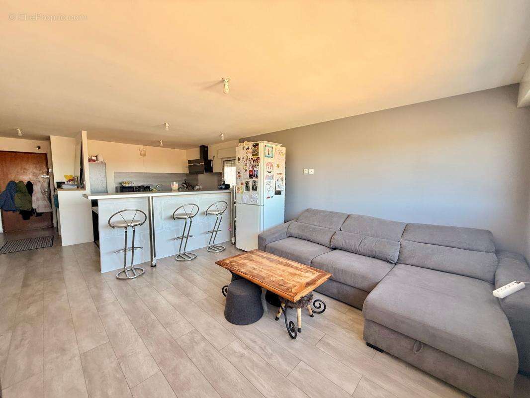 Appartement à GENLIS