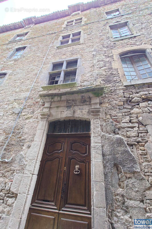 Maison à VILLEFRANCHE-DE-ROUERGUE