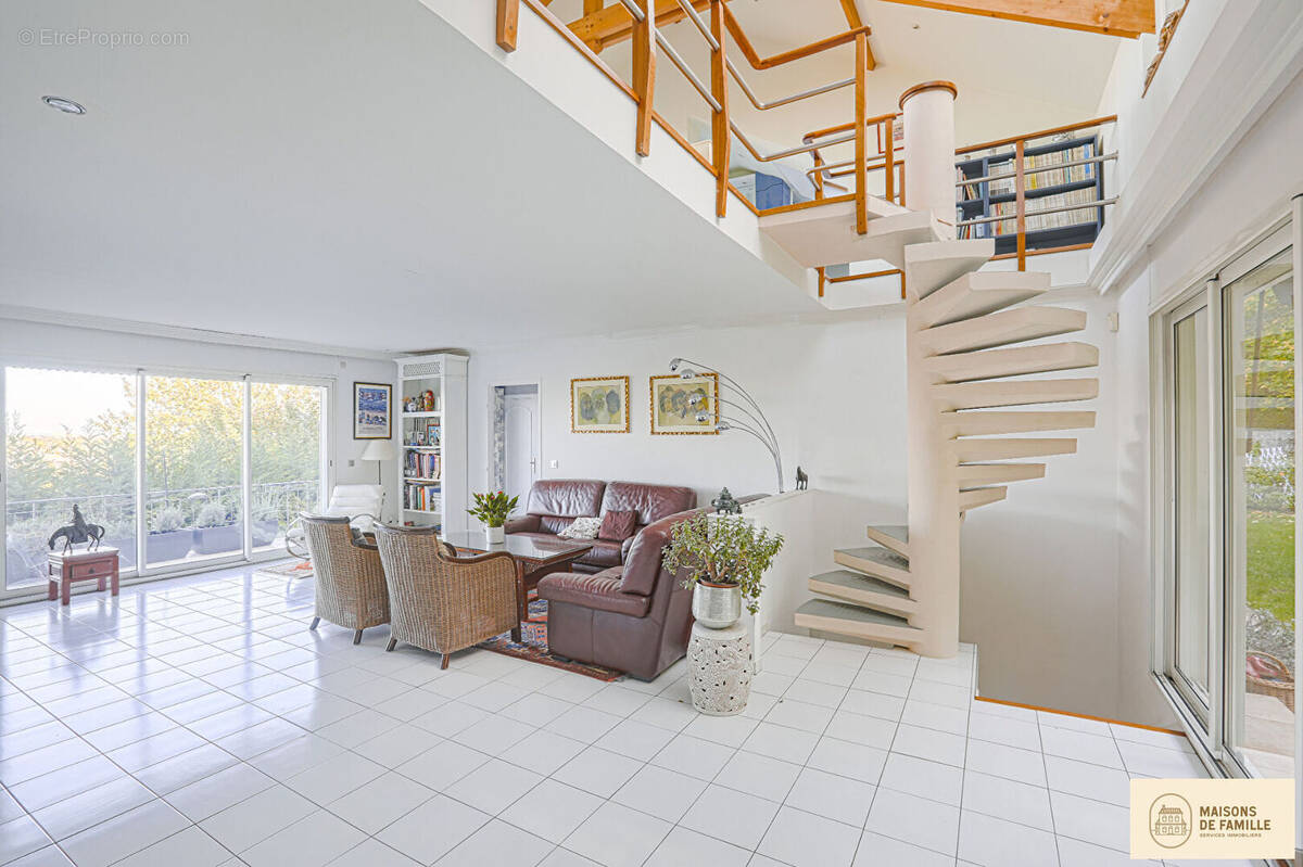 Maison à LOUVECIENNES