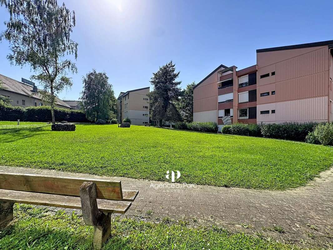 Jardin de copropriété  - Appartement à MEYTHET