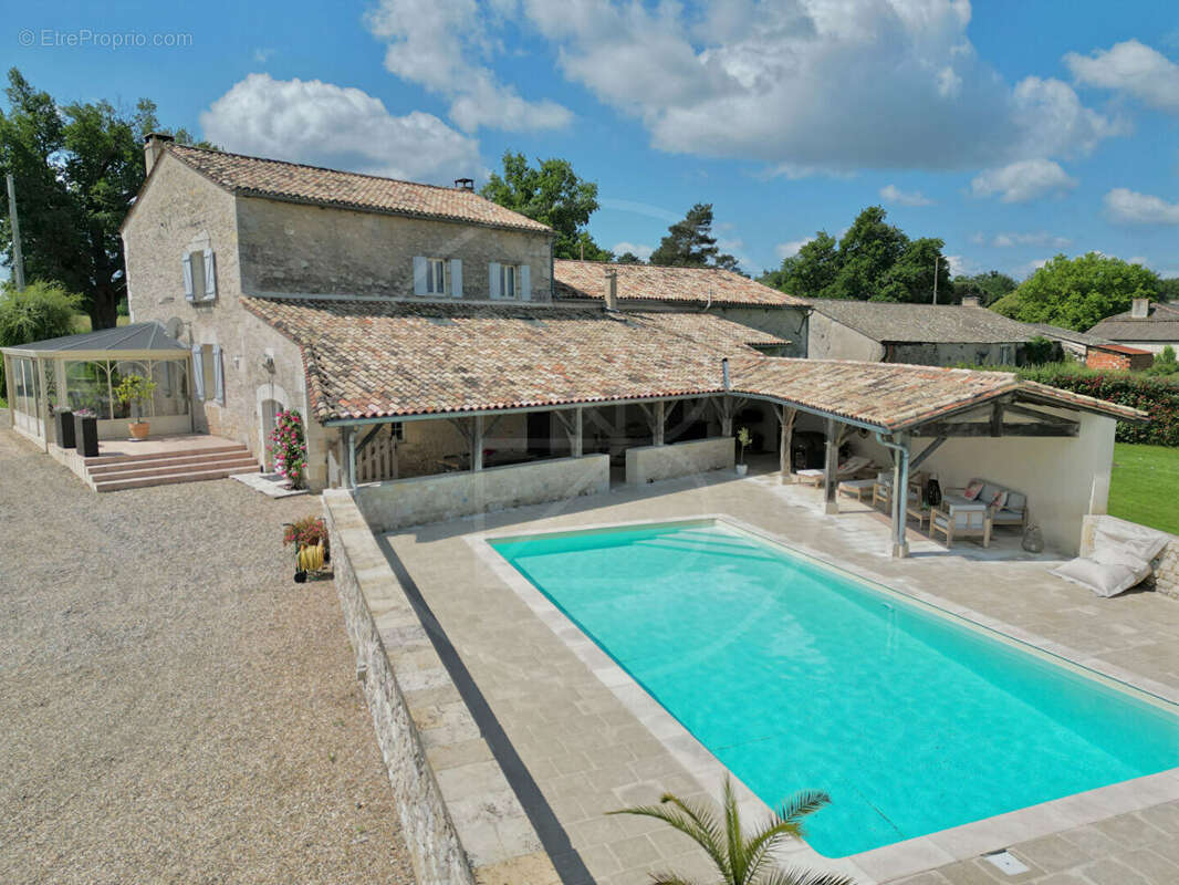 Maison à SAINT-MEARD-DE-GURCON