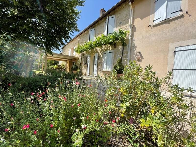 Maison à SAINT-SULPICE-D'EXCIDEUIL