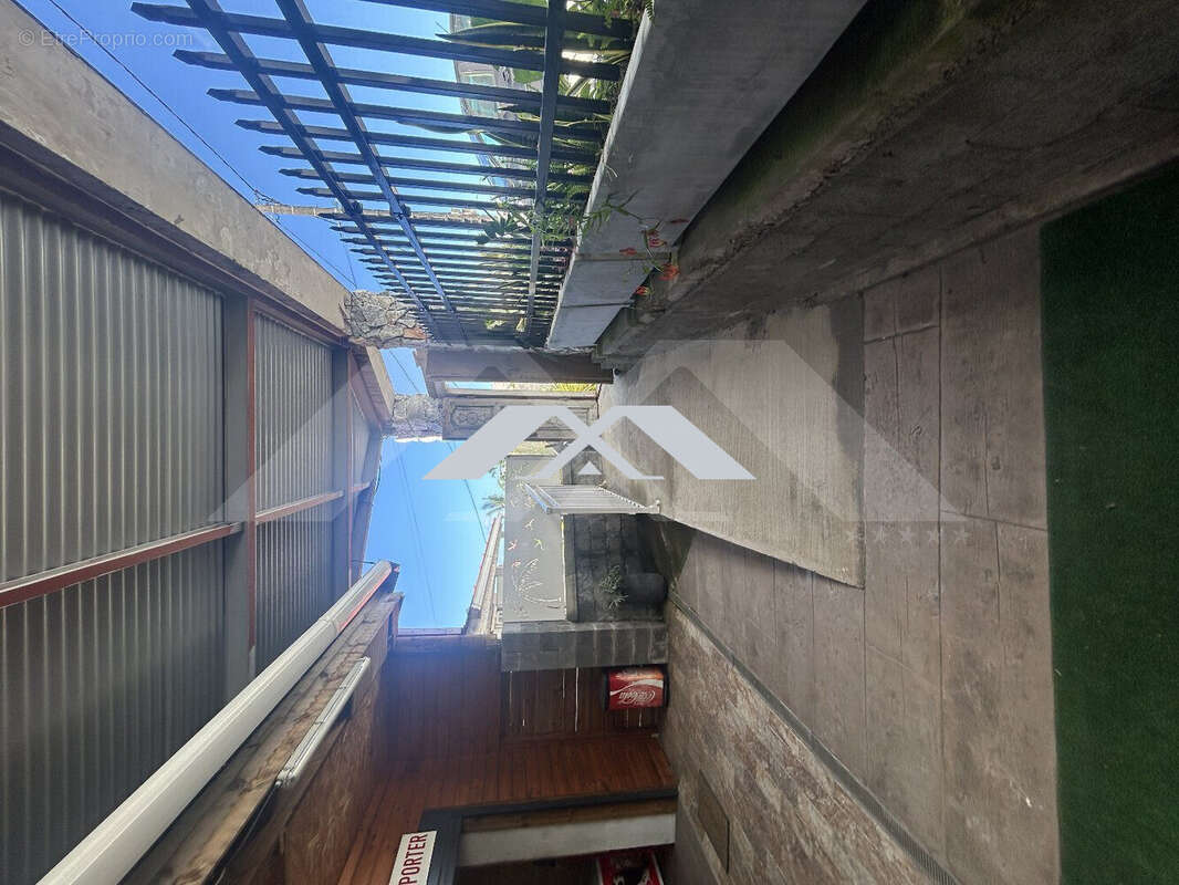 Autre à SAINTE-ROSE