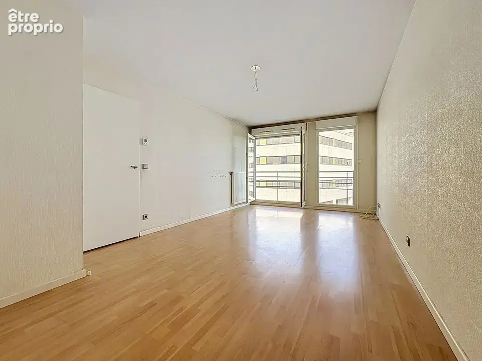 T2 52 m2 avec balcon + parking   Gare à 5 min à pied - photo 2