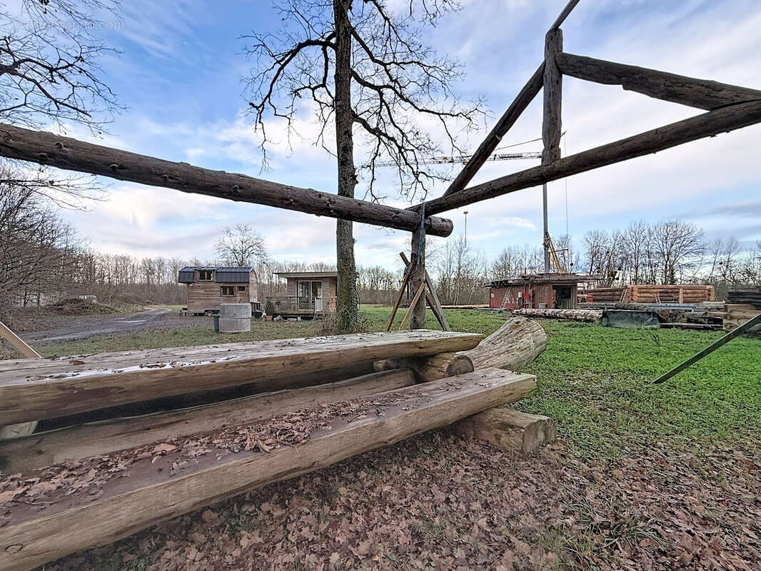 Terrain à COURTERANGES