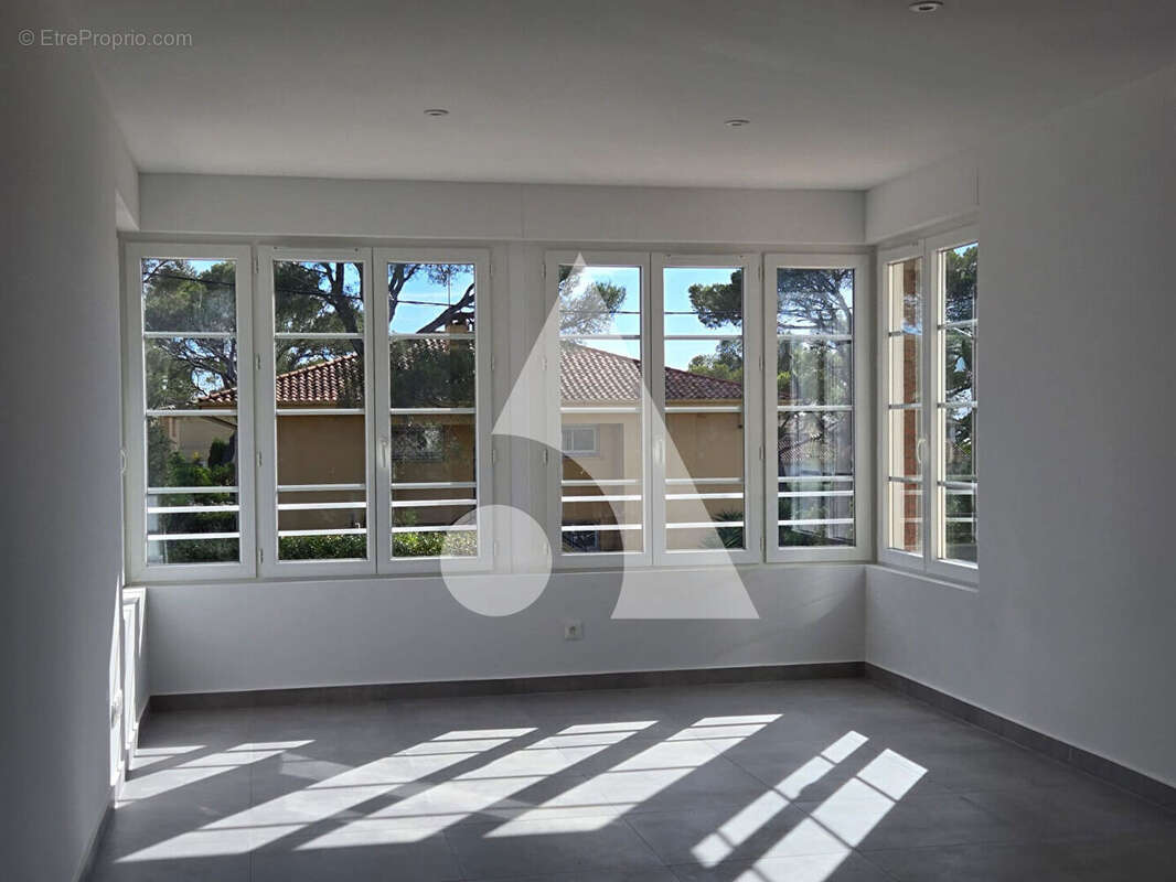 Appartement à SAINT-RAPHAEL