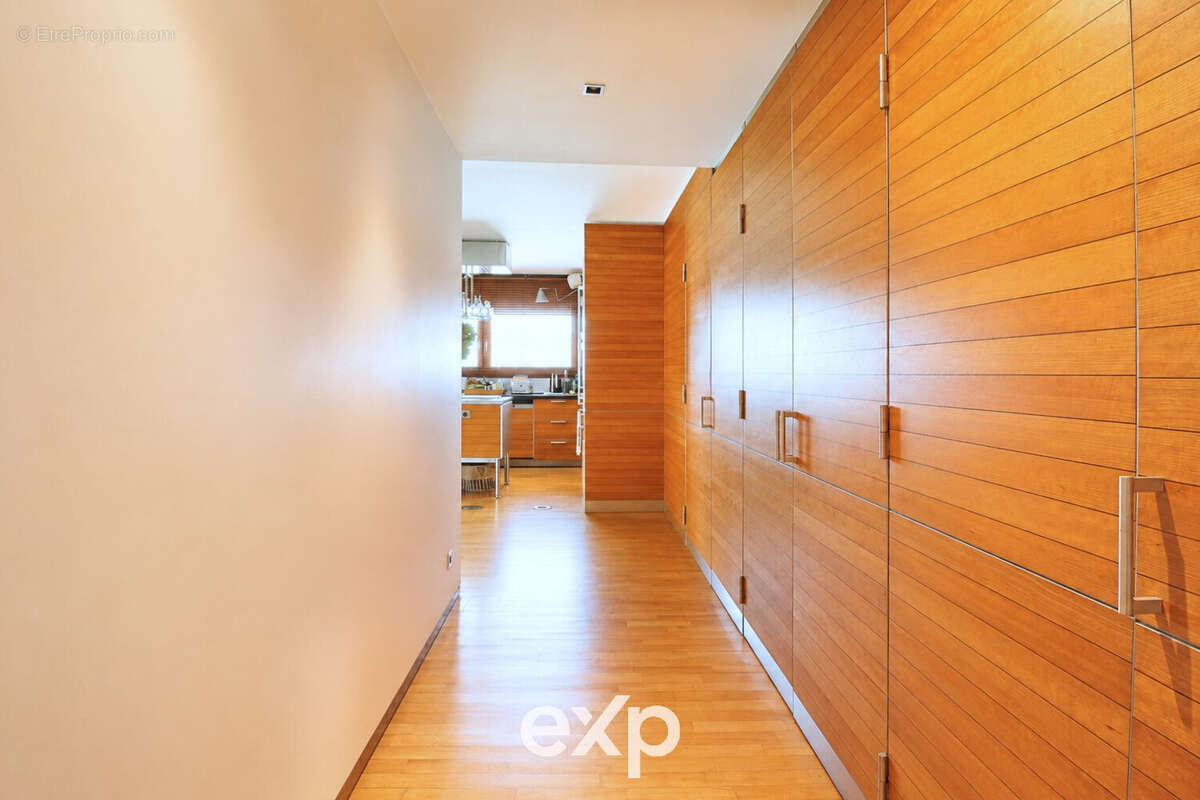 Appartement 192 m² à Tresserve  - photo 9