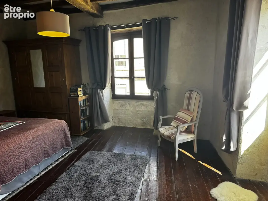 Élégante maison de village du XVIIème siècle - photo 9