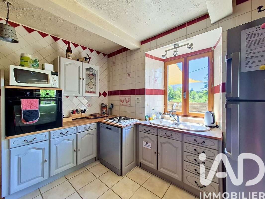 Maison 161 m² à Chastreix  - photo 6