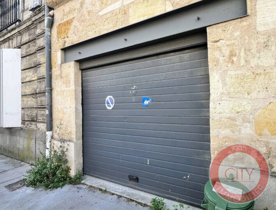 Parking à BORDEAUX