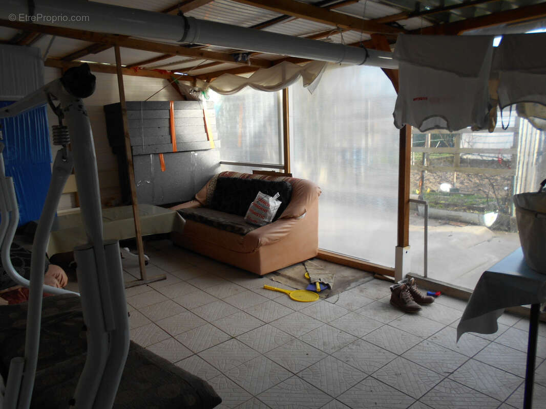 À Vierzon (18), maison en vente avec CENTRAL IMMO VIERZON - photo 8
