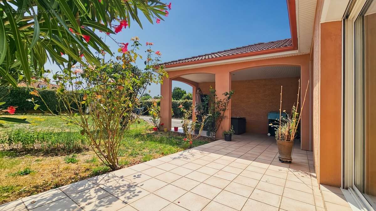 Maison à vendre 5 pièces, 4 chambres avec jardin et garage à LALOUBERE (65) - photo 22