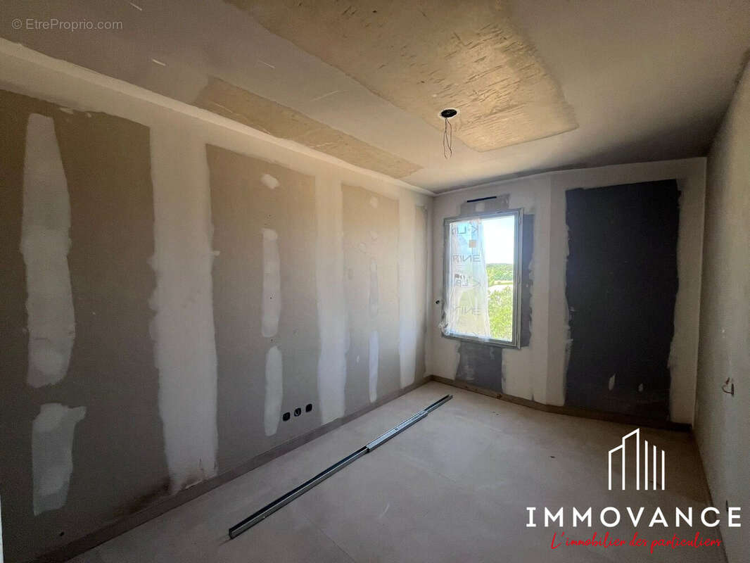 Appartement 102 m² à Saint-Clement-De-Riviere  - photo 5
