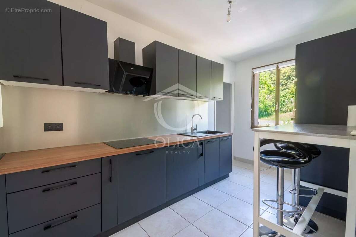 Appartement à VILLENEUVE-LOUBET