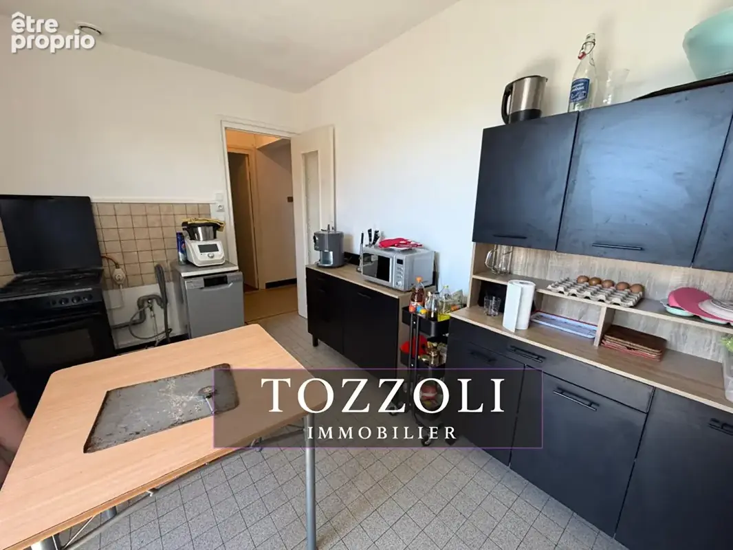 Maison à Decines Charpieu - 5 pièces, 85.6m² - photo 4