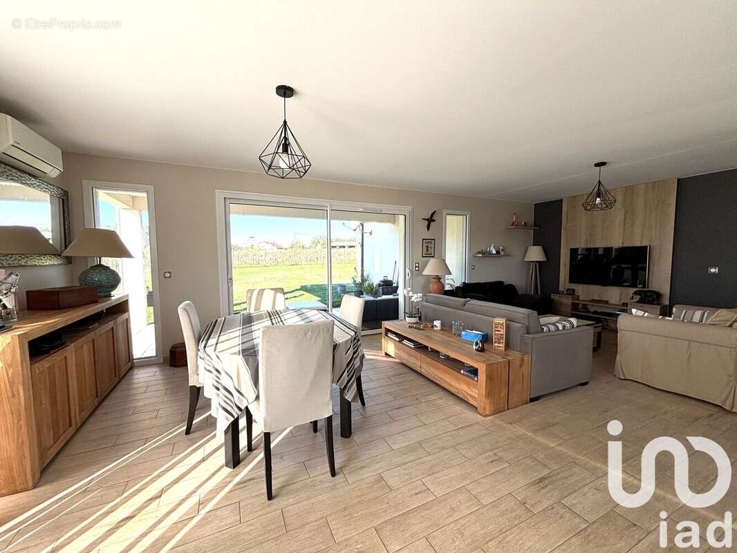 Photo 3 - Maison à COURSAC