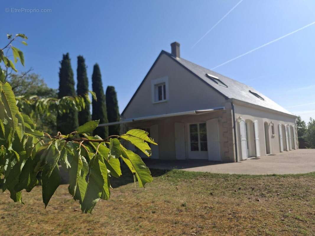 Maison 174 m² à Tours  - photo 2