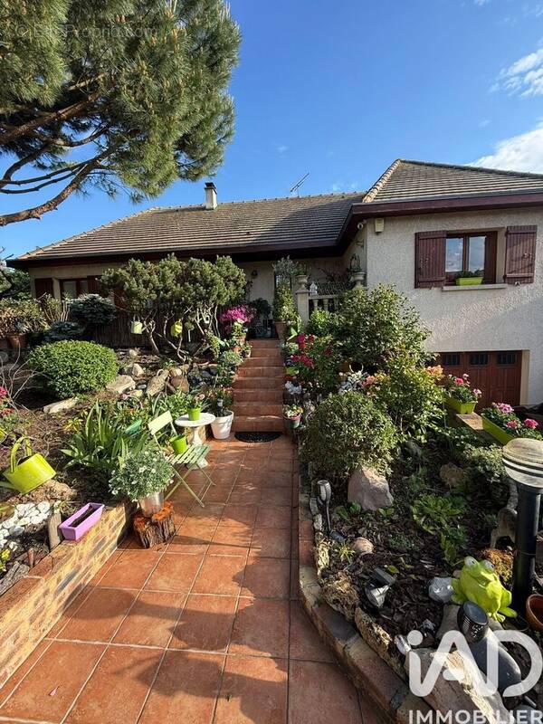 Photo 1 - Maison à FLEURY-MEROGIS