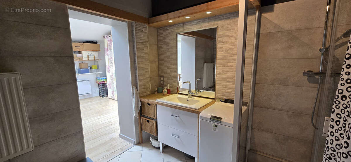 Maison à L'ABERGEMENT-SAINTE-COLOMBE