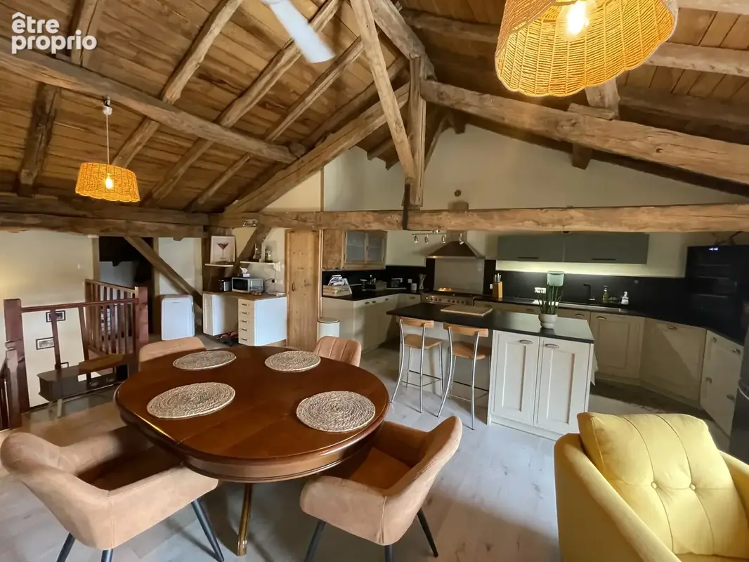 Maison de 248 m2 - 6 pièces - photo 2