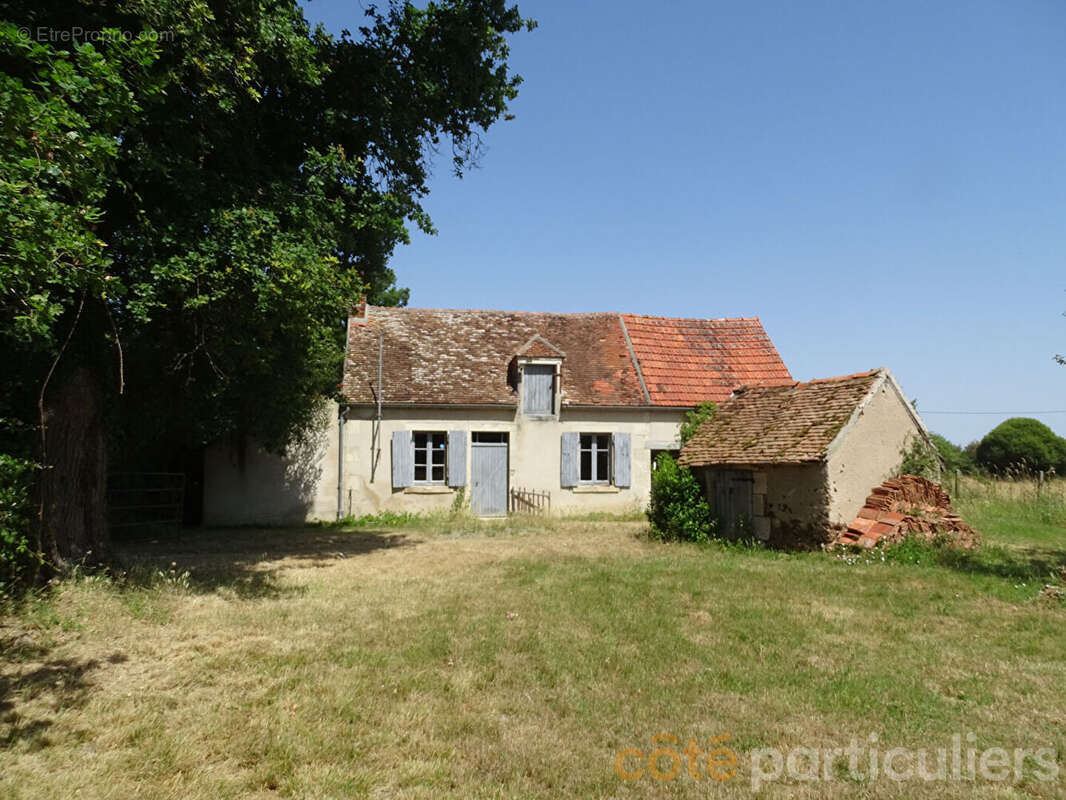 Maison à SAINT-PIERRE-LES-BOIS