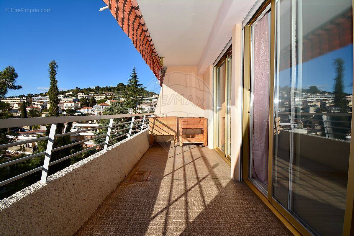 Appartement à LE CANNET