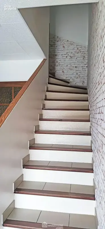 Escalier maçonné.
